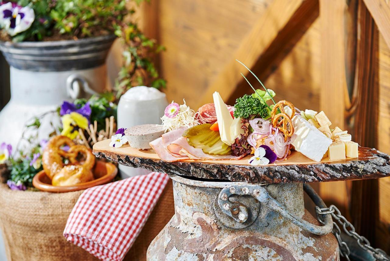 Hotel Happinger Hof Розенхайм Екстериор снимка